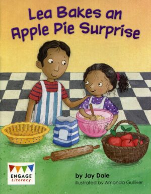 Lea Bakes An Apple Pie Surprise